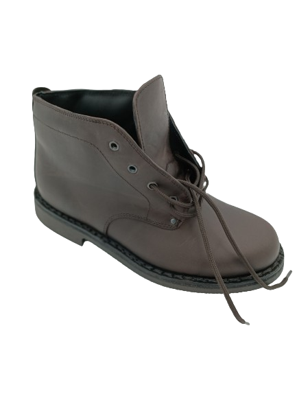 Scarpa in cuoio testa di moro artigianale con fondo antiscivolo per lavoro e trekking