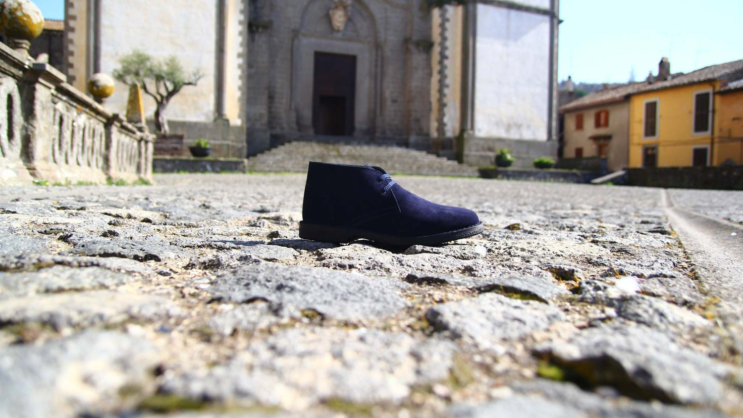 Scarpa scarpe Polacchina unisex in pelle scamosciata con suola in gomma naturale Made in Italy